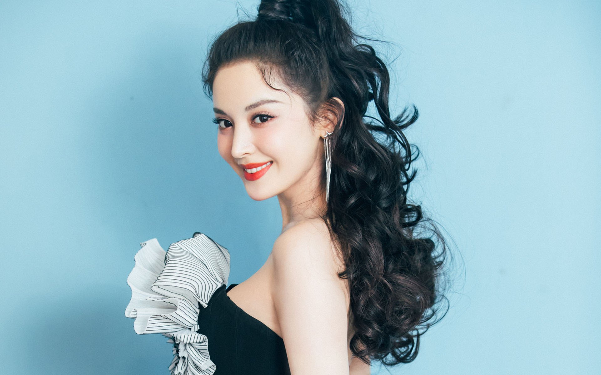 大湾区马拉松创历史最大规模，粤港澳大湾区赛马