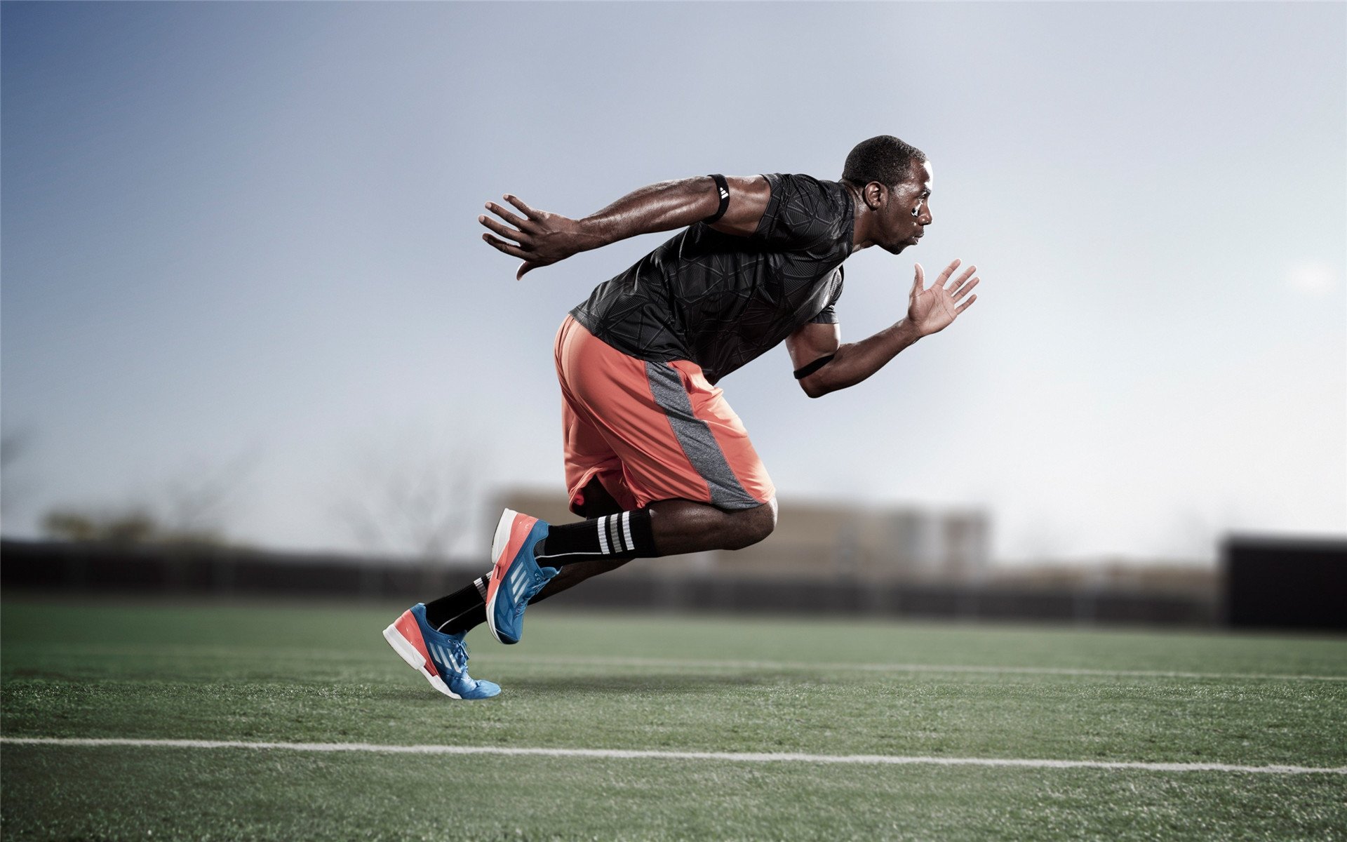 “漂移大师：弯道中的极速舞蹈”，漂移过弯教学