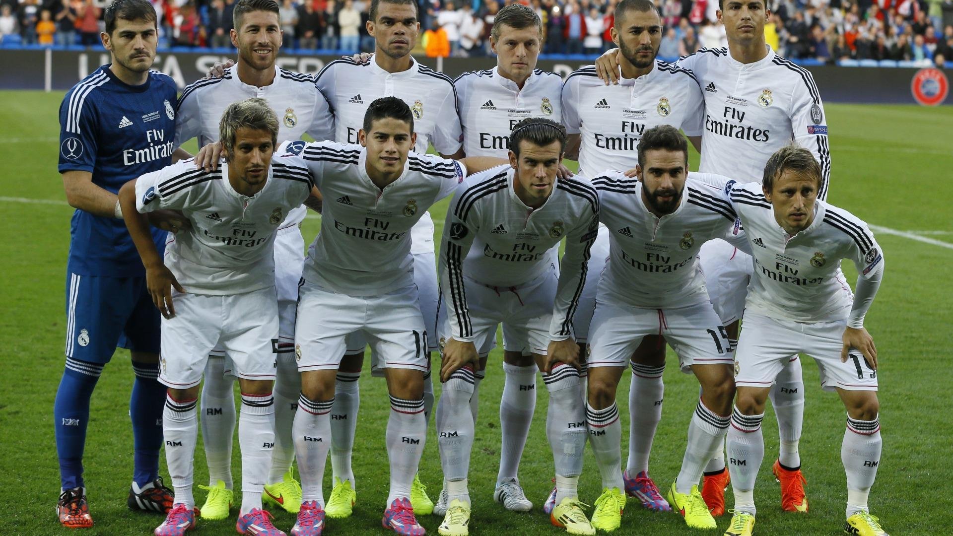 九游手机游戏-英超悬念继续：曼联主场战平切尔西，榜首悬念再度升温，曼联对战切尔西